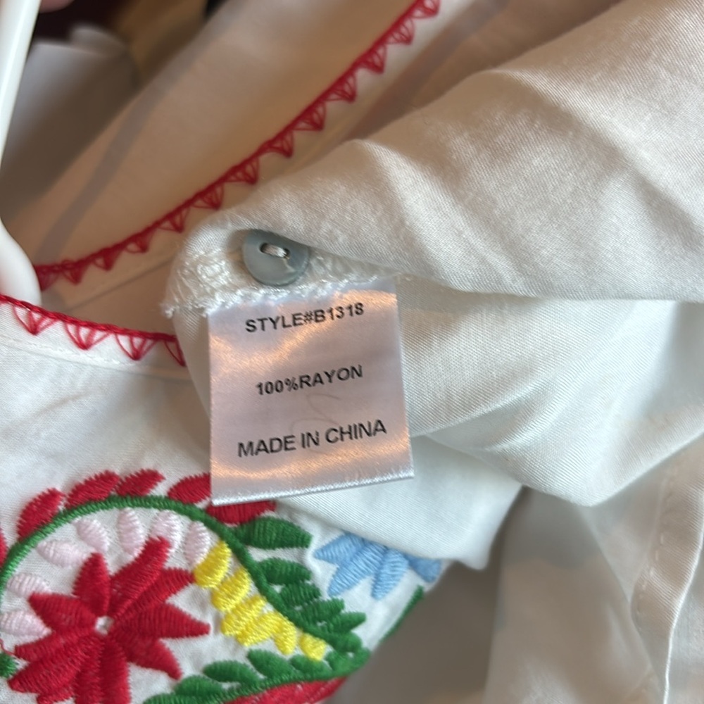 Jodifl embroidered boho hippie top. Small - Picture 7 of 8